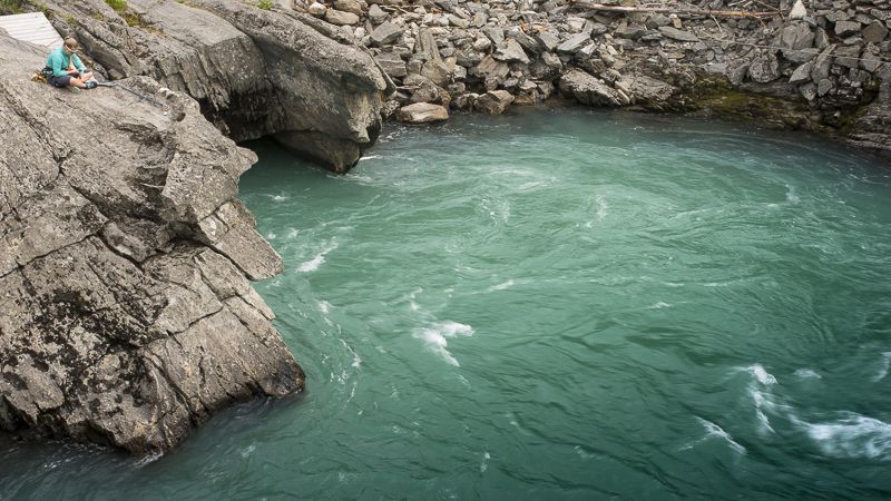 Oberflächenwasser, aus dem Trinkwasser gewonnen wird (hier: Bøvra in Norwegen)